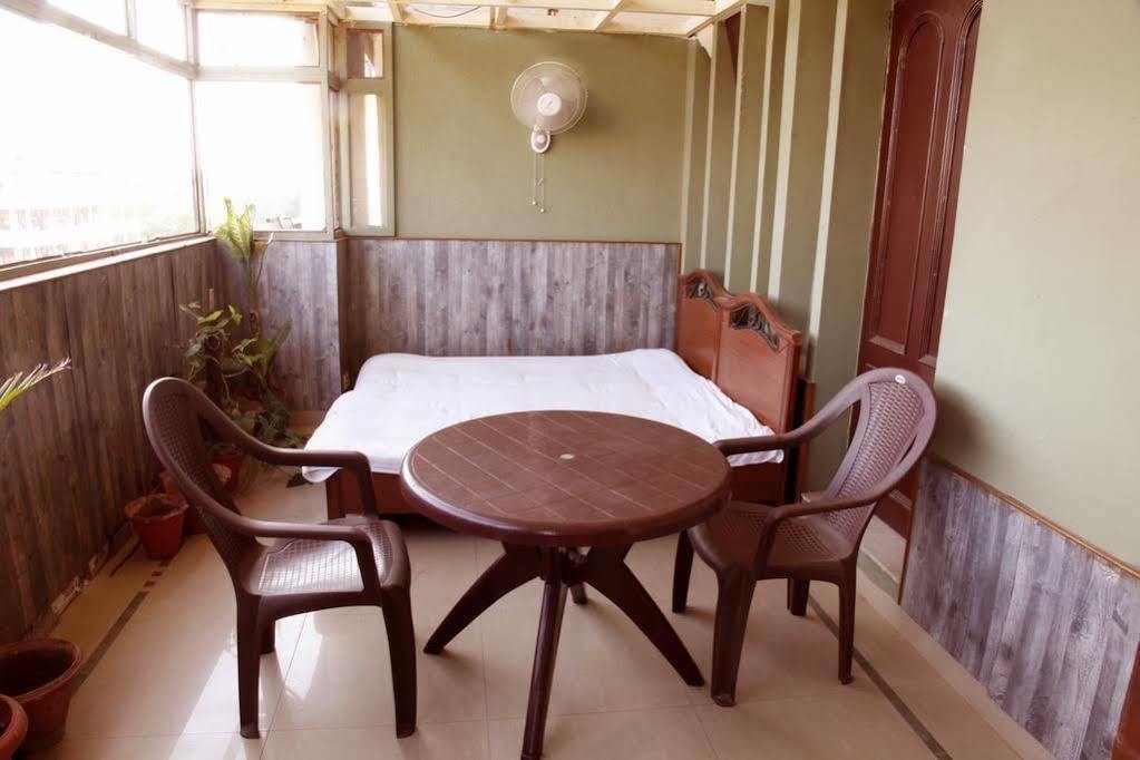 Treebo Trend Corporate Inn Chandigarh Ngoại thất bức ảnh